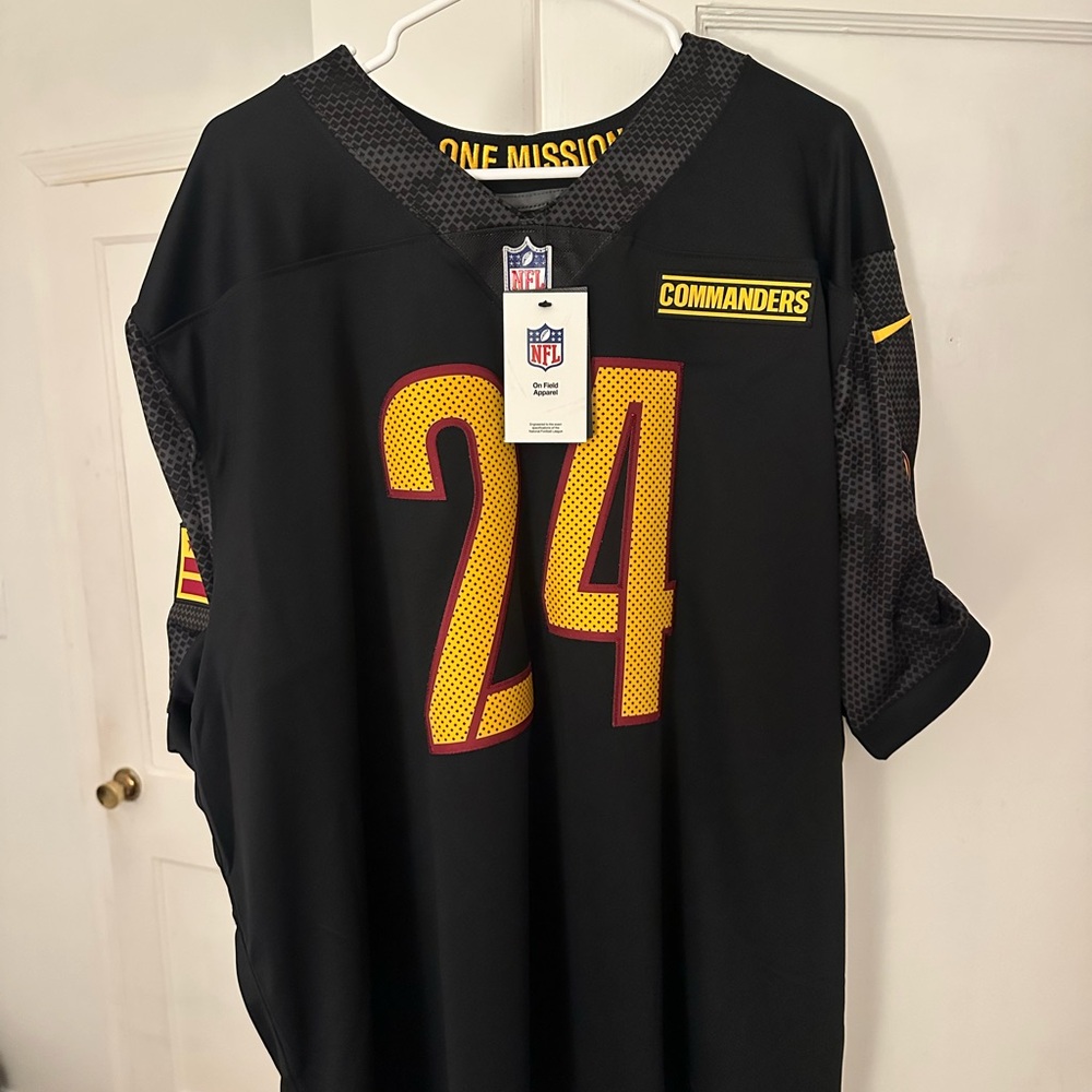 ANTONIO GIBSON #24 COMMANDERS JERSEY